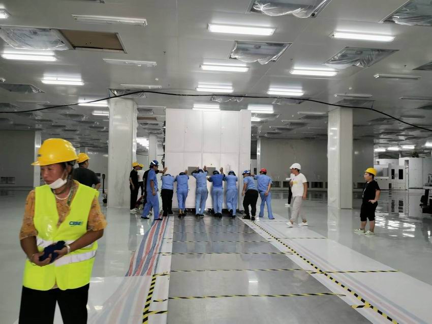 主机台液压车作业